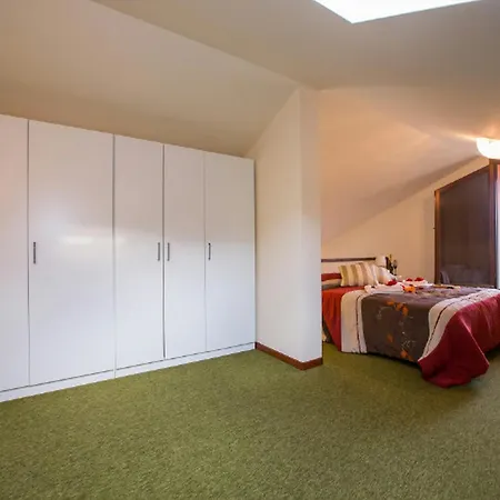 Vista Apartment *